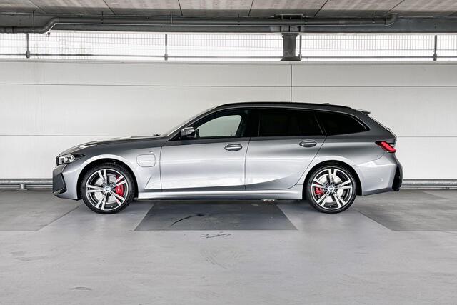 BMW 3-SERIE Touring 330e xDrive