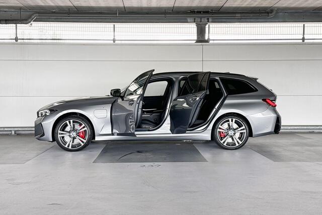 BMW 3-SERIE Touring 330e xDrive