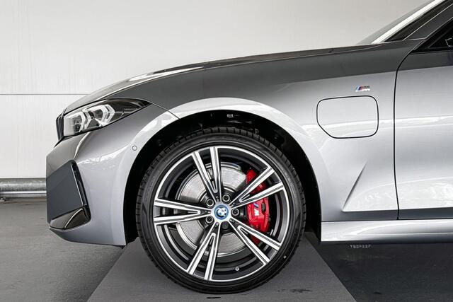 BMW 3-SERIE Touring 330e xDrive