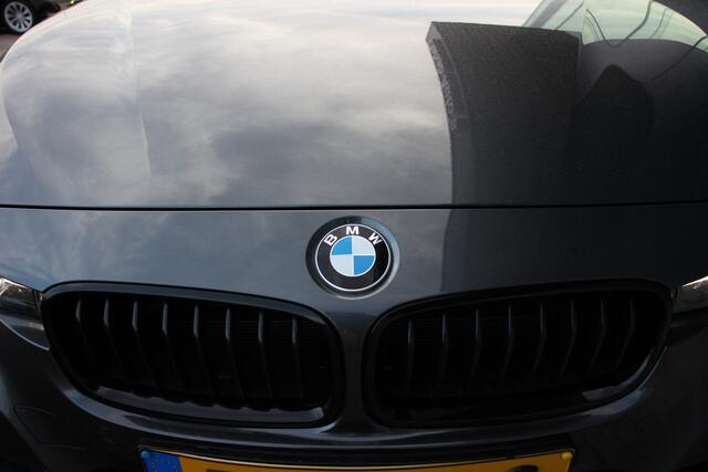 BMW 3-SERIE 320i xDrive M Sport Edition | DEALER ONDERHOUDEN