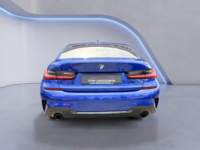 BMW 3-SERIE 320i High Executive M-Pakket, Keyless, AppleCarplay, Ambiance verlichting, Cruise Control, Climate Control, Leder/Alcantara, Park Sens V+A (MET GARANTIE*)