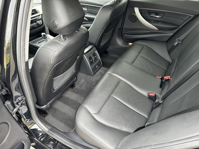 BMW 3-SERIE Touring 320i Centennial High Executive / LEER / AUTOMAAT / NAVI