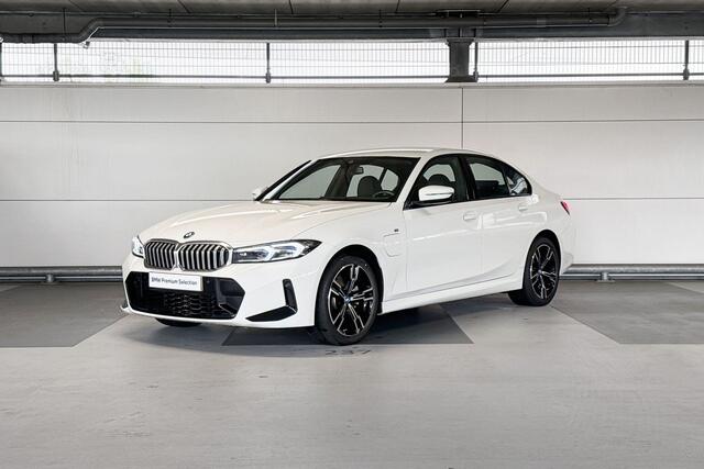 BMW 3-SERIE Sedan 320e