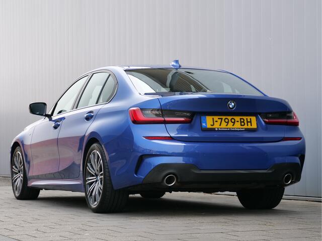 BMW 3-SERIE 320i 184pk Executive Edition M-Sport Automaat LED / 18 Inch / Navigatie / DAB