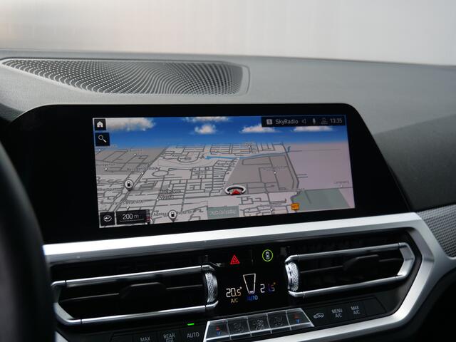 BMW 3-SERIE 320i 184pk Executive Edition M-Sport Automaat LED / 18 Inch / Navigatie / DAB