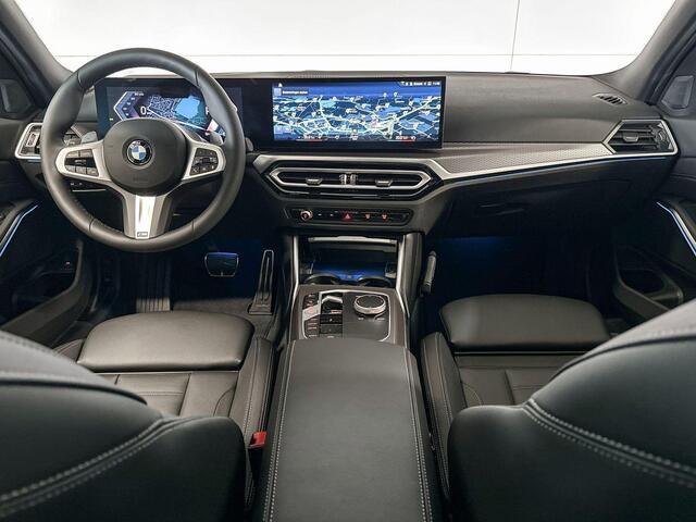 BMW 3-SERIE Sedan 318i | M Sportpakket | Elektrisch bediend glazen schuif-/kanteldak