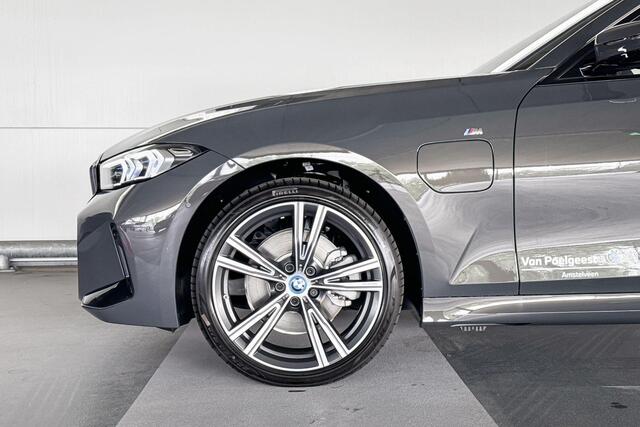 BMW 3-SERIE Sedan 320e | Elektrisch verwarmde voorstoelen | Geluidswerende ramen