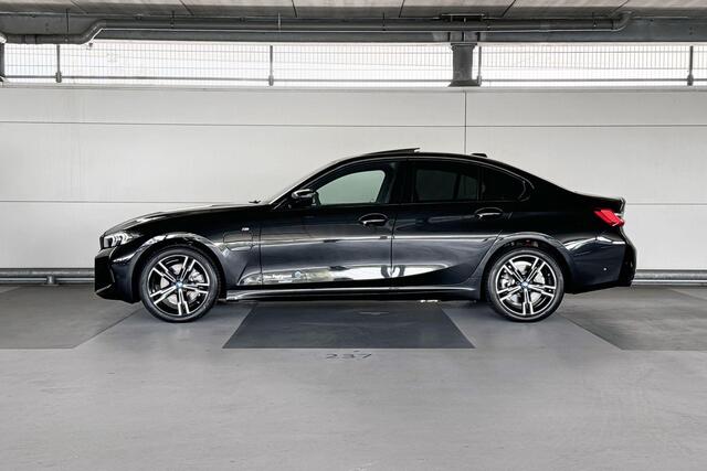 BMW 3-SERIE Sedan 320e | M Sportpakket | Trekhaak met elektrisch wegklapbare kogel