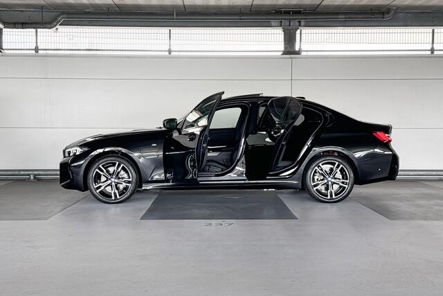 BMW 3-SERIE Sedan 320e | M Sportpakket | Trekhaak met elektrisch wegklapbare kogel