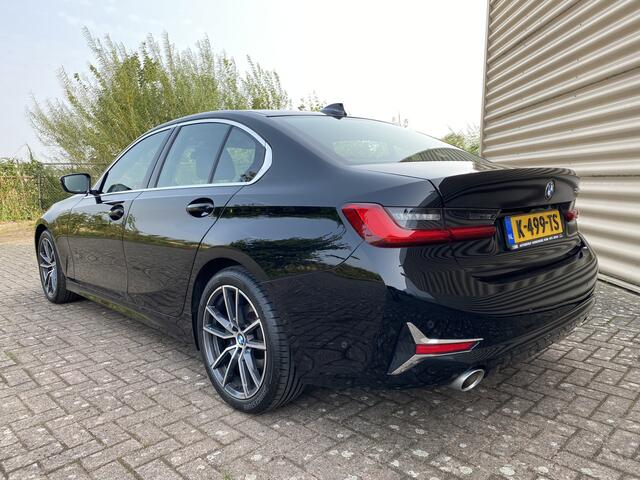 BMW 3-SERIE 320i High Executive Automaat | Leder | Sport pack | Camera