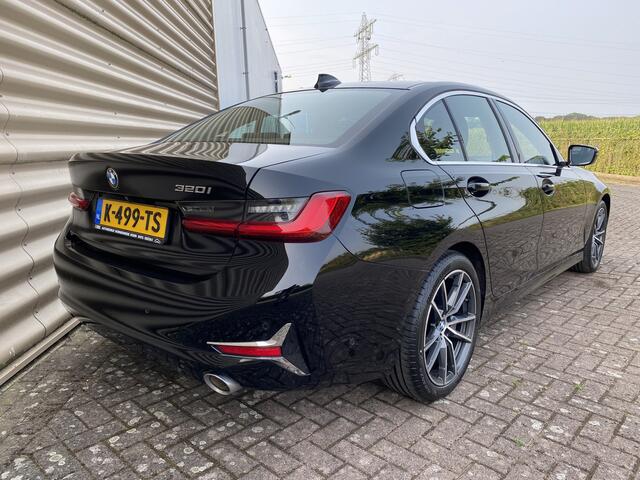 BMW 3-SERIE 320i High Executive Automaat | Leder | Sport pack | Camera