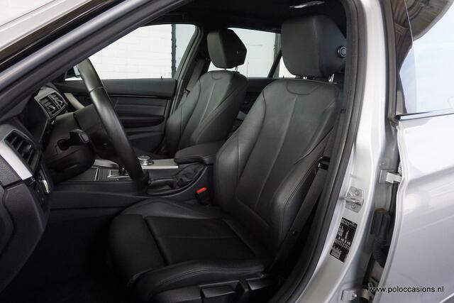 BMW 3-SERIE Touring 320i High Executive M-Pakket | Sportinterieur Leder | LED | Dealeronderh