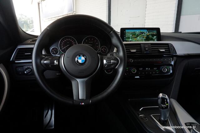 BMW 3-SERIE Touring 320i High Executive M-Pakket | Sportinterieur Leder | LED | Dealeronderh