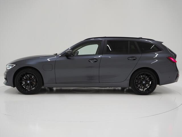 BMW 3-SERIE Touring 330e High Executive | Panoramadak | Co-Pilot | Laser LED | 360 | Keyless | Memory
