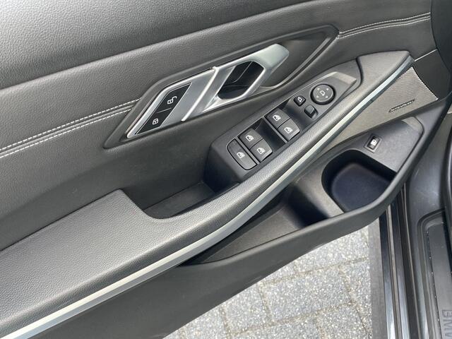 BMW 3-SERIE 330e High Executive