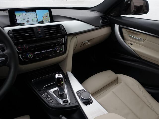 BMW 3-SERIE 330e M Performance Aut- Schuifdak, Harman Kardon, Head Up, Lane Assist, 360 Camera, Sfeerverlichting, Xenon Led