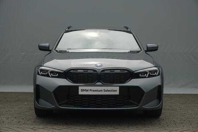 BMW 3-SERIE Touring 320e M Sport / Trekhaak / M Performance onderdelen