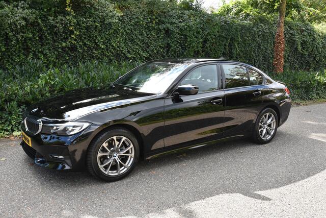 BMW 3-SERIE 320i Executive Edition