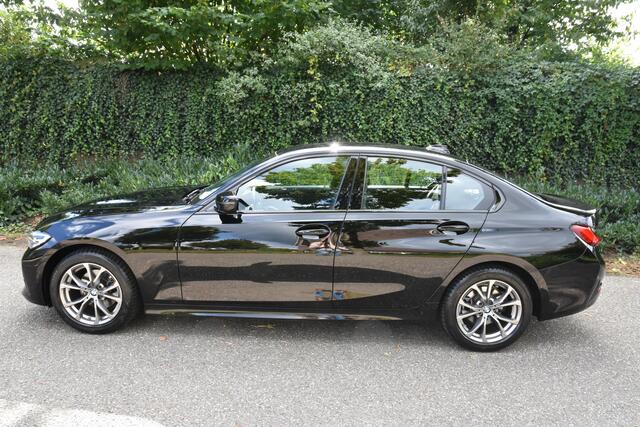 BMW 3-SERIE 320i Executive Edition