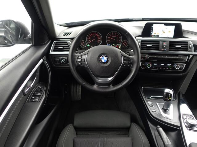 BMW 3-SERIE 318i High Executive Aut- Xenon Led, Sport Interieur, Standkachel, Sfeerverlichting, Park Assist