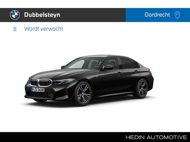 BMW 3-SERIE 320e M-Sport | Stoelverwarming | 18" | Privacy glass | Verwacht 10-10