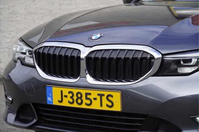 BMW 3-SERIE Touring 320i 184PK! Executive Sport BJ2020 Lmv 17" | Led V+A | Pdc | Navi | Luxe raamlijsten | Luxe dakrailing | Elek. achterklep | Virtual cockpit | Climate control | Cruise control | Sportstoelen | Getint glas