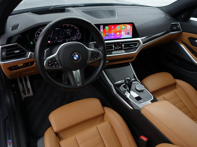 BMW 3-SERIE 330e M Sport Aut- Schuifdak, Harman Kardon, Head Up, Sfeerverlichting, 360 Camera, Carplay