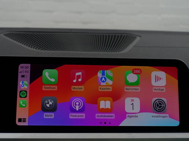 BMW 3-SERIE 330e M Sport Aut- Schuifdak, Harman Kardon, Head Up, Sfeerverlichting, 360 Camera, Carplay