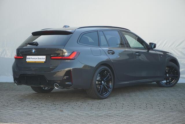 BMW 3-SERIE Touring 320i M Sport / Trekhaak / Hifi / Stoel- en Stuurverwarming / Comfort Acces / Panorama Dak