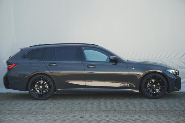 BMW 3-SERIE Touring 320i M Sport / Trekhaak / Hifi / Stoel- en Stuurverwarming / Comfort Acces / Panorama Dak