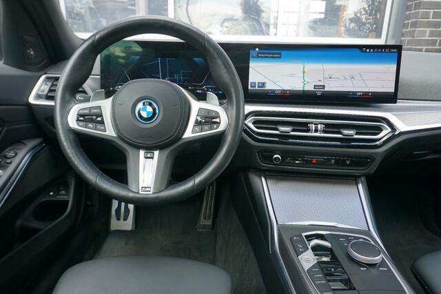 BMW 3-SERIE TOURING 330E XDRIVE LCi - M SPORT - LEDER - PANO - EL. TREKH.
