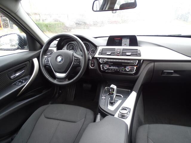 BMW 3-SERIE 318I EXECUTIVE-Automaat-Navi-Media-Pdc-Blth-Cruise-Clima