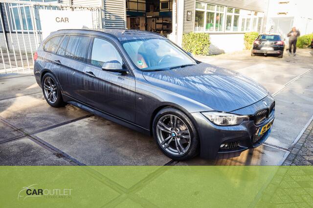 BMW 3-SERIE Touring 318i M Sport Corporate Lease Automaat, M-pakket, Achteruitrijcamera, stoelverw. , automatische trekhaak. Onlangs onderhoudsbeurt gehad!