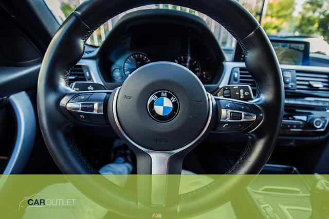 BMW 3-SERIE Touring 318i M Sport Corporate Lease Automaat, M-pakket, Achteruitrijcamera, stoelverw. , automatische trekhaak. Onlangs onderhoudsbeurt gehad!