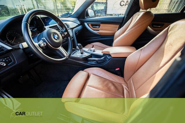 BMW 3-SERIE Touring 318i M Sport Corporate Lease Automaat, M-pakket, Achteruitrijcamera, stoelverw. , automatische trekhaak. Onlangs onderhoudsbeurt gehad!