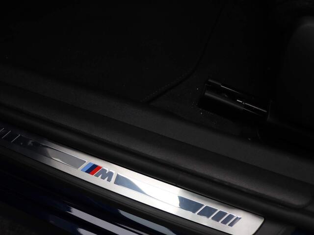 BMW 3-SERIE Touring 330e M Sportpakket | Innovation Pack | Comfort Pack | Stuurwielrand Verwarmd | Trekhaak | Panoramadak | Elektrisch Verstelbare Stoelen | Harman Kardon | 19''