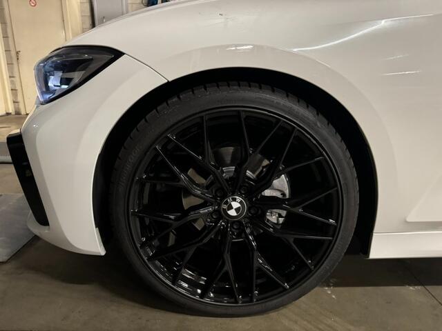 BMW 3-SERIE 320i M-Sport,LED,NaviPro,Lane Ass.,Half Leder,Carpay,Clima,Cruis
