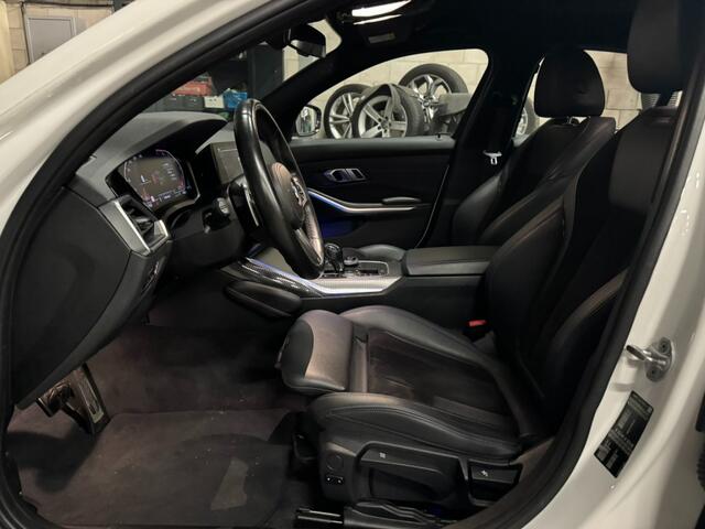 BMW 3-SERIE 320i M-Sport,LED,NaviPro,Lane Ass.,Half Leder,Carpay,Clima,Cruis