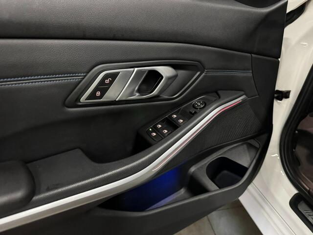 BMW 3-SERIE 320i M-Sport,LED,NaviPro,Lane Ass.,Half Leder,Carpay,Clima,Cruis