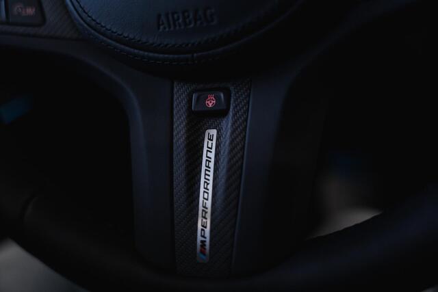 BMW 3-SERIE Sedan 320e M Sportpakket M Performance Aut.