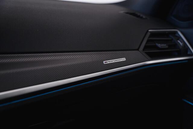 BMW 3-SERIE Sedan 320e M Sportpakket M Performance Aut.