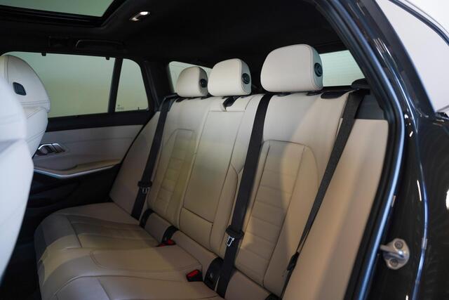 BMW 3-SERIE Touring 320e M Sportpakket Aut.