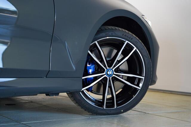 BMW 3-SERIE Touring 320e M Sportpakket Aut.