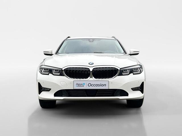 BMW 3-SERIE Touring 330e xDrive High Executive | HEAD UP | CAMERA | TREKHAAK | LED | PANO |