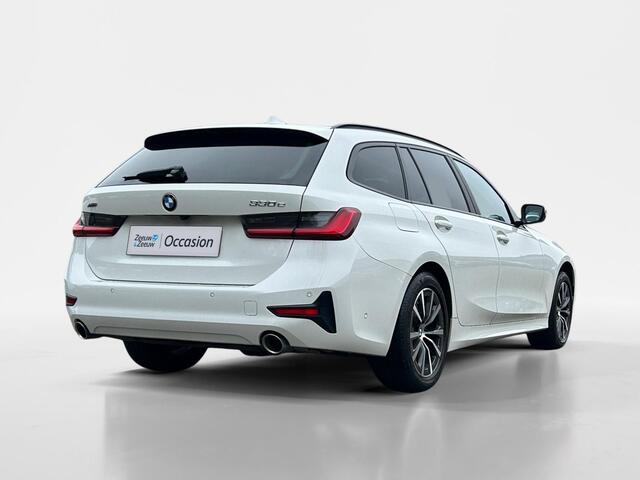 BMW 3-SERIE Touring 330e xDrive High Executive | HEAD UP | CAMERA | TREKHAAK | LED | PANO |