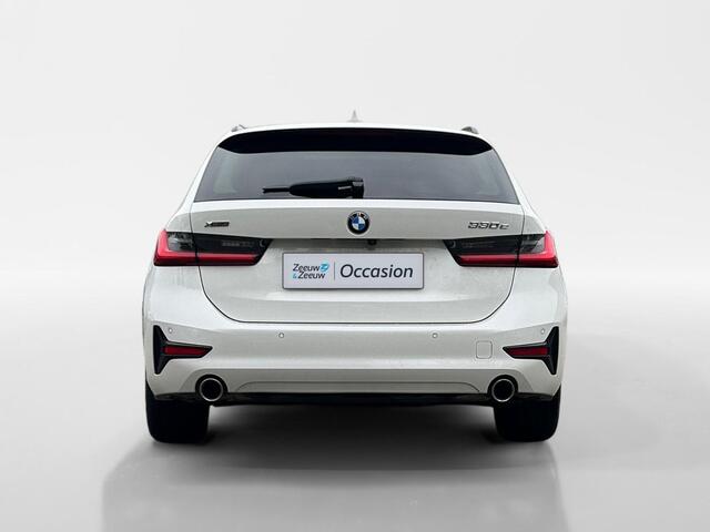 BMW 3-SERIE Touring 330e xDrive High Executive | HEAD UP | CAMERA | TREKHAAK | LED | PANO |