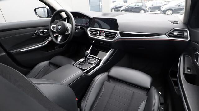 BMW 3-SERIE 330i | 256PK | Adaptieve cruise | M Sport stuur | Sportline