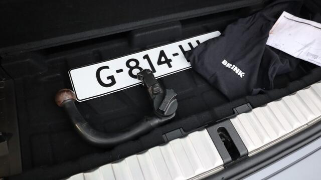 BMW 3-SERIE 330i | 256PK | Adaptieve cruise | M Sport stuur | Sportline