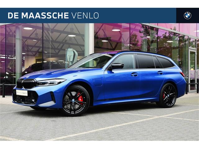 BMW 3-SERIE Touring 330e High Executive M Sport Automaat / Panoramadak / Trekhaak / Sportstoelen / Adaptieve LED / Adaptief M Onderstel / Parking Assistant Plus / Comfort Access