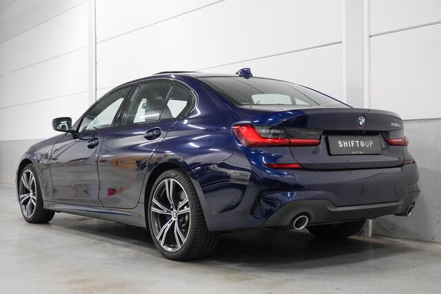 BMW 3-SERIE 330e M-Sport | Schuifdak | Harman Kardon | Elektr. Trekhaak